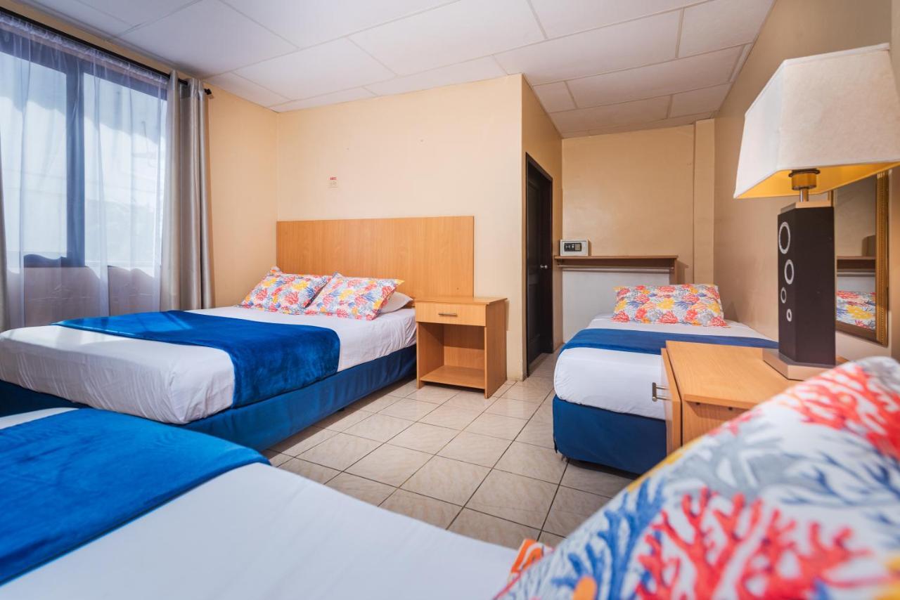Hostal North Seymour Puerto Ayora  Εξωτερικό φωτογραφία