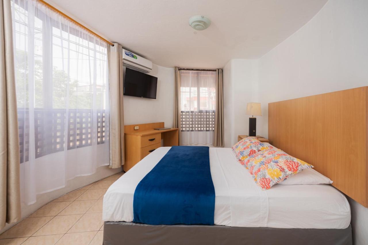 Hostal North Seymour Puerto Ayora  Εξωτερικό φωτογραφία