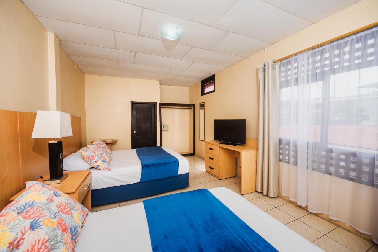 Hostal North Seymour Puerto Ayora  Εξωτερικό φωτογραφία